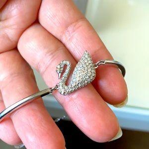 Bracelet Swarovski 99% new